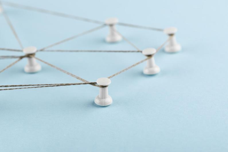 Illustration - integrating open sources software with ERP Illustration - integrating open sources software with ERP