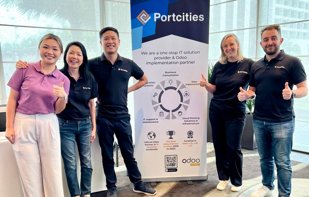 People at Portcities Singapore People at Portcities Singapore